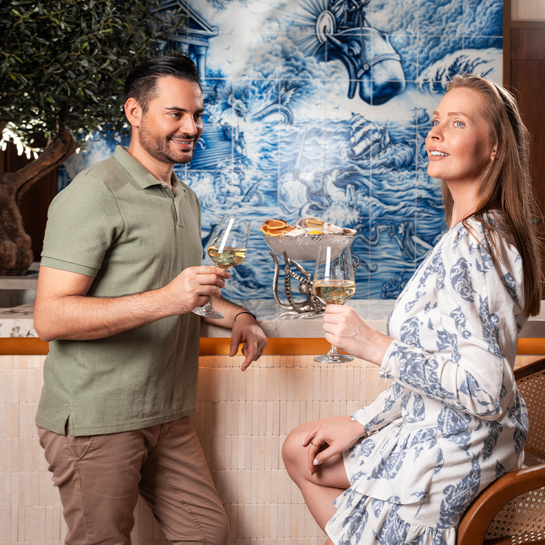When to Visit Marina Mall Restaurants to Avoid Crowds